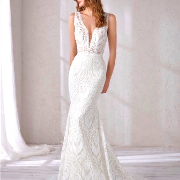 Pronovias Magnolia wedding dress - Picture 1 of 16